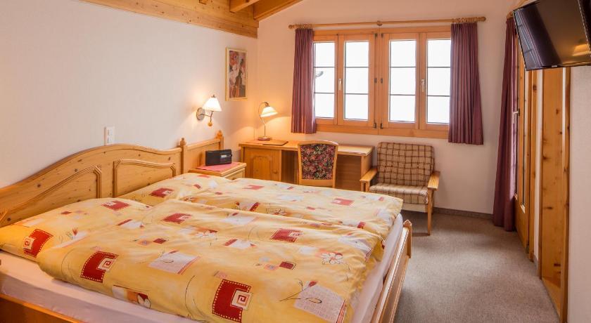 Familienhotel Garni Sporting Bettmeralp Habitación foto