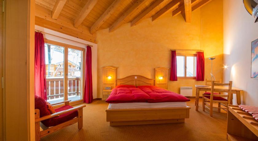 Familienhotel Garni Sporting Bettmeralp Habitación foto