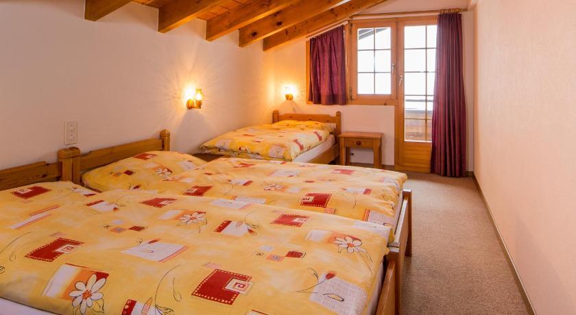 Familienhotel Garni Sporting Bettmeralp Habitación foto