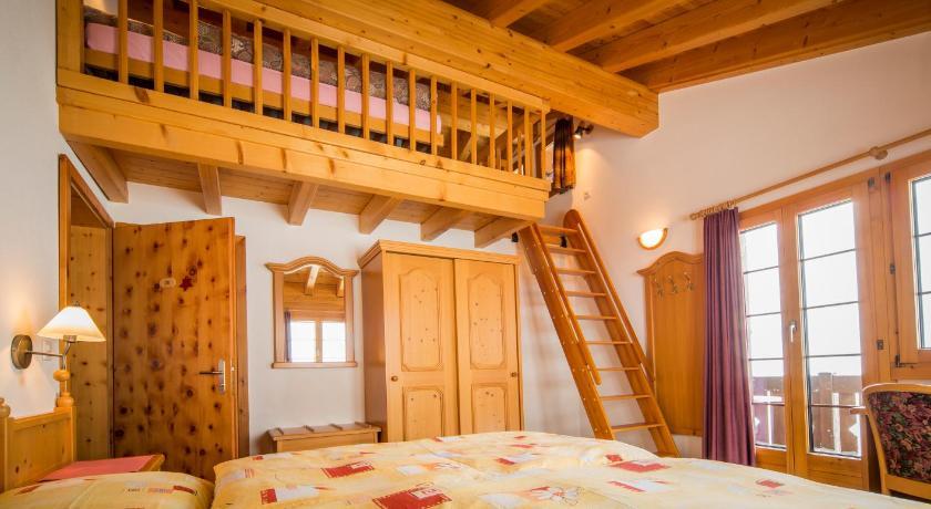 Familienhotel Garni Sporting Bettmeralp Habitación foto